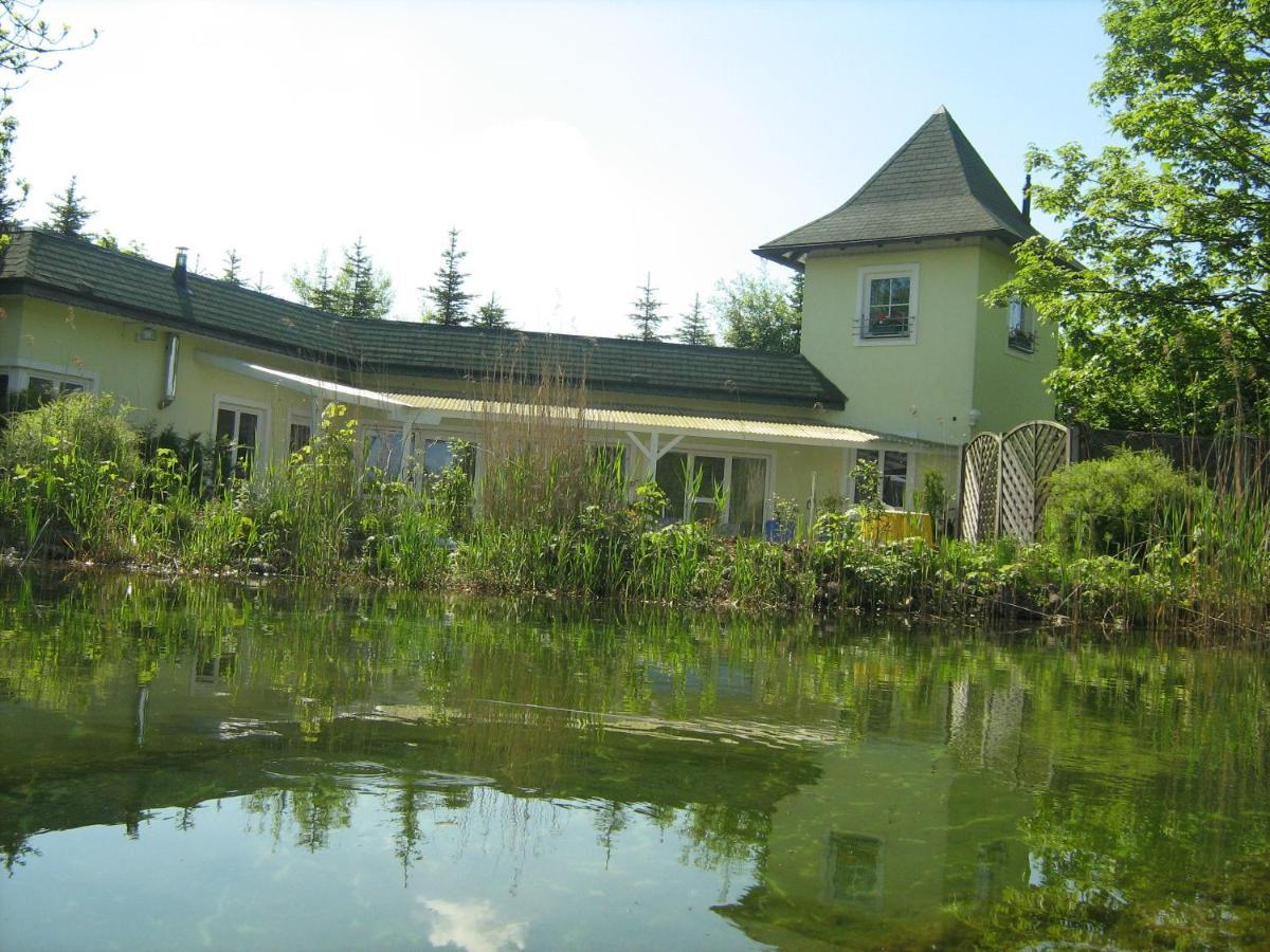 Gasthaus Eggerberg Ноймаркт ам Валерзее Екстериор снимка